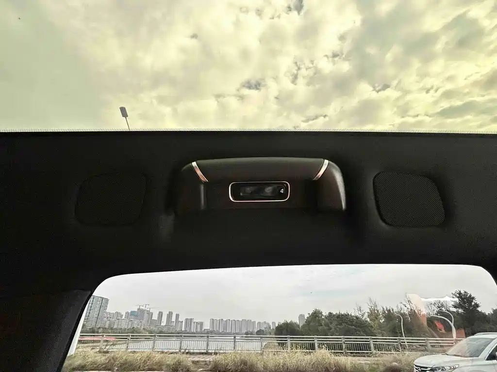 XPeng G9 — миниатюра 19