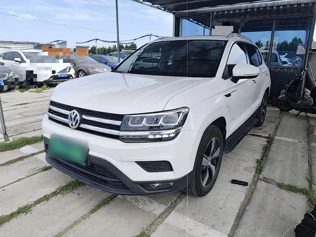 Volkswagen Tharu