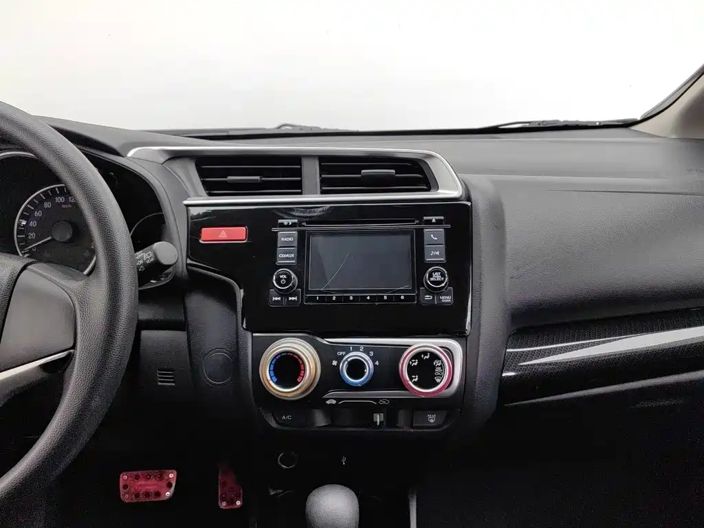 Honda Fit — миниатюра 12