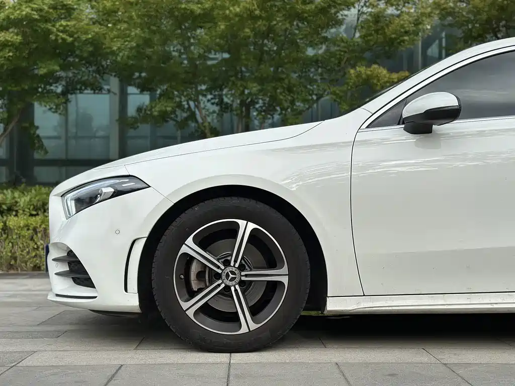 Mercedes-Benz A-Class — миниатюра 6