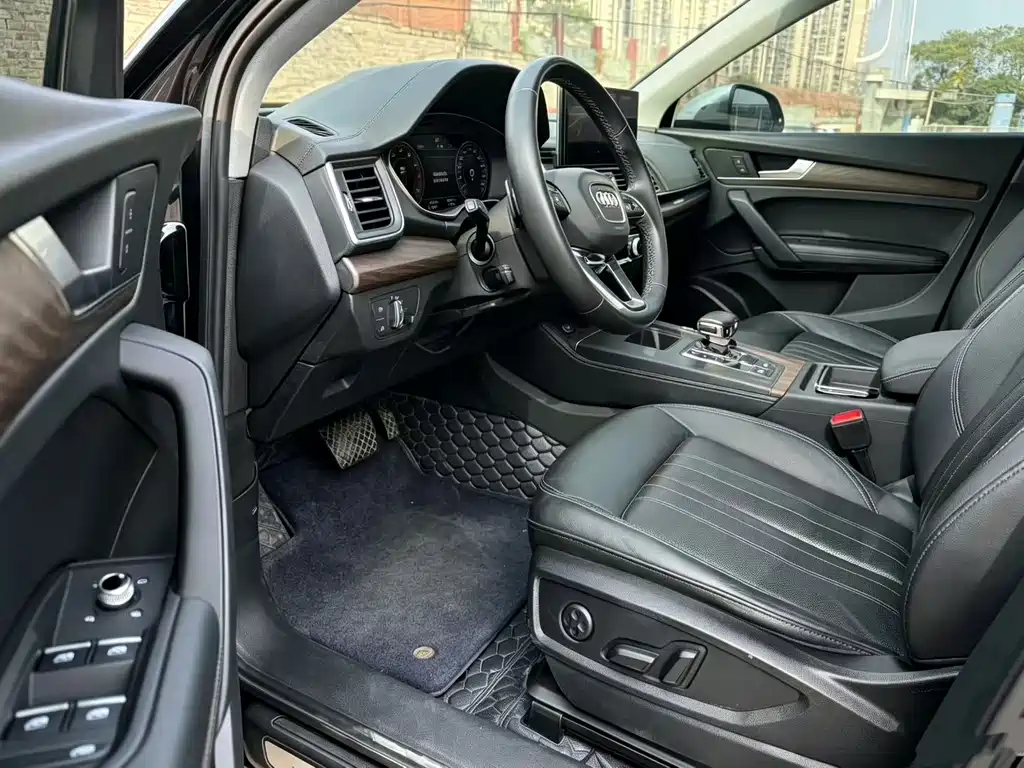 Audi Q5L — миниатюра 4