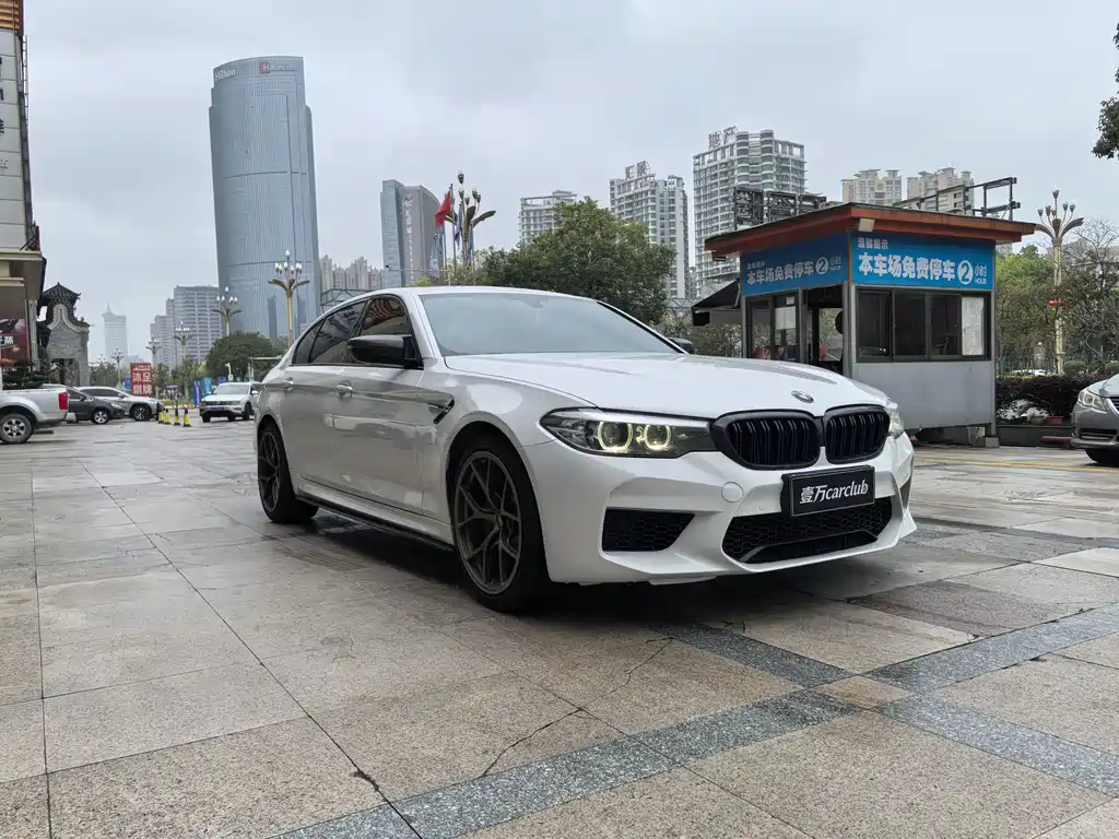 BMW 5 SERIES