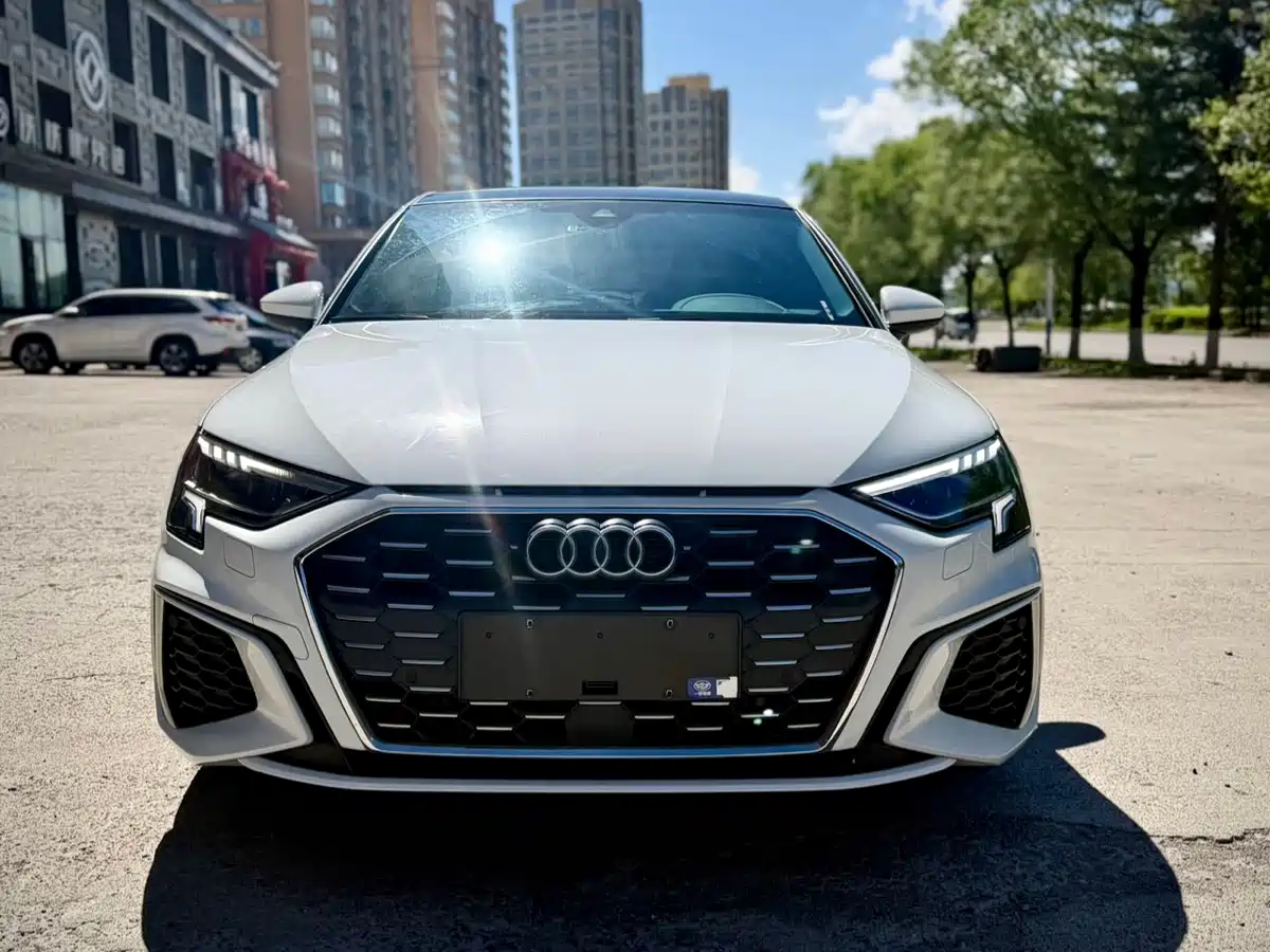 Audi A3 2023 Белый из Китая