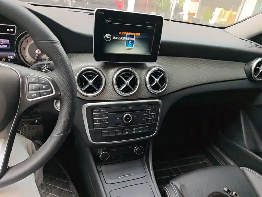 Mercedes-Benz GLA — миниатюра 13