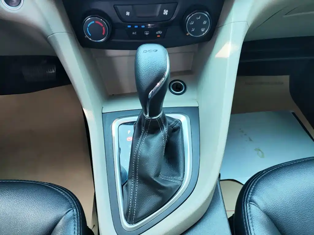 Buick Excelle — миниатюра 14