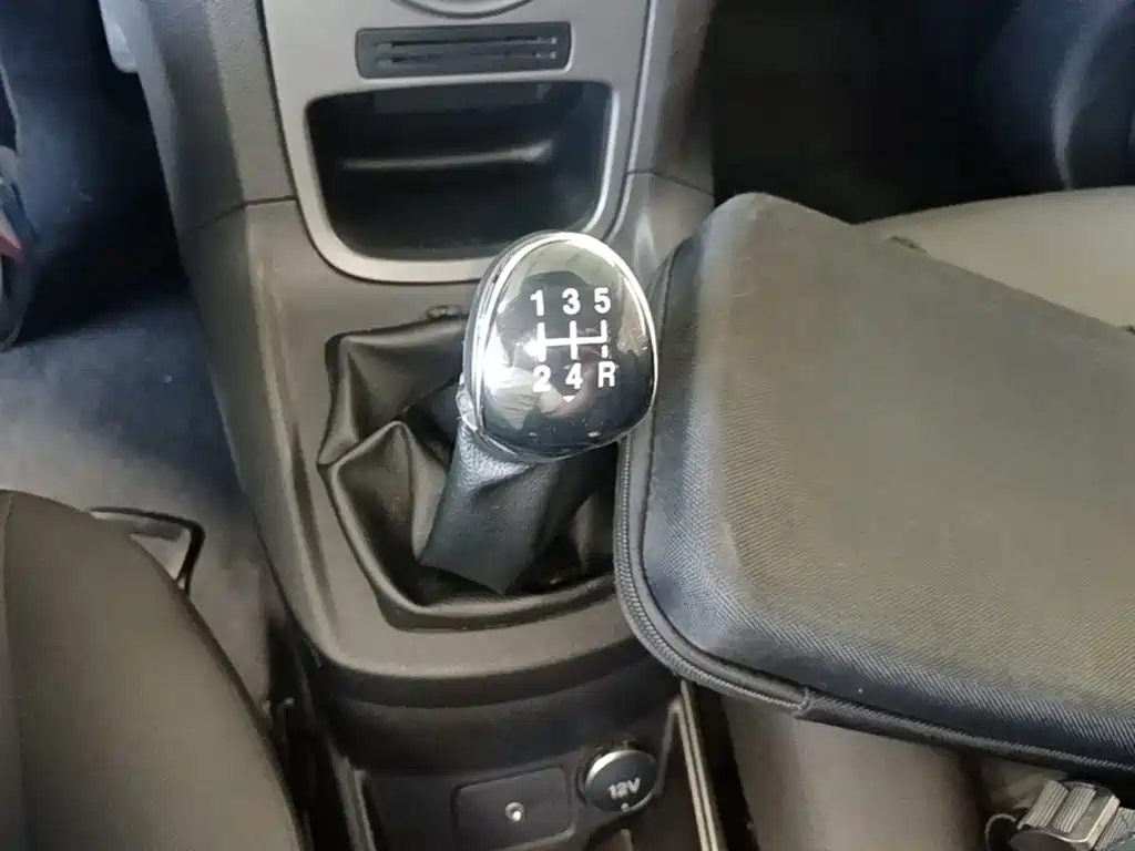 Ford Fiesta — миниатюра 14