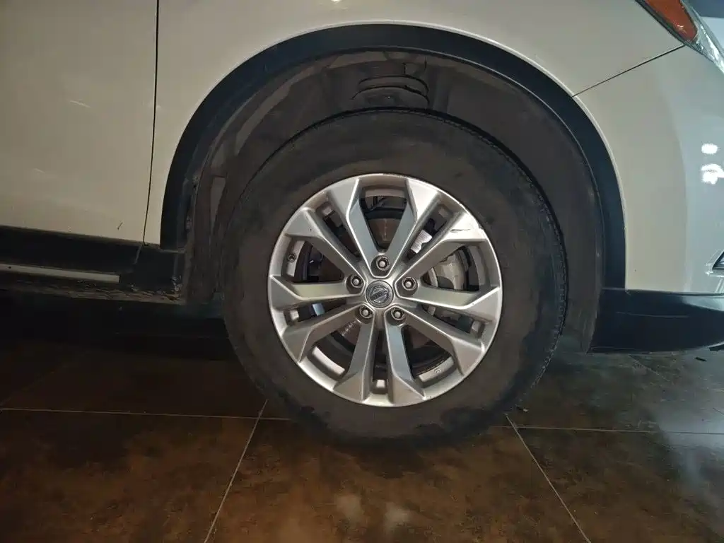 Nissan X-Trail — миниатюра 24