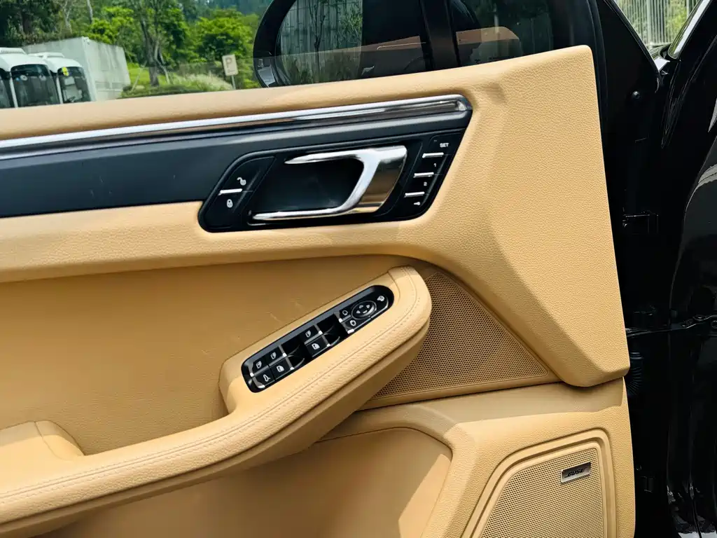 Porsche Macan 2016 Macan 2.0T