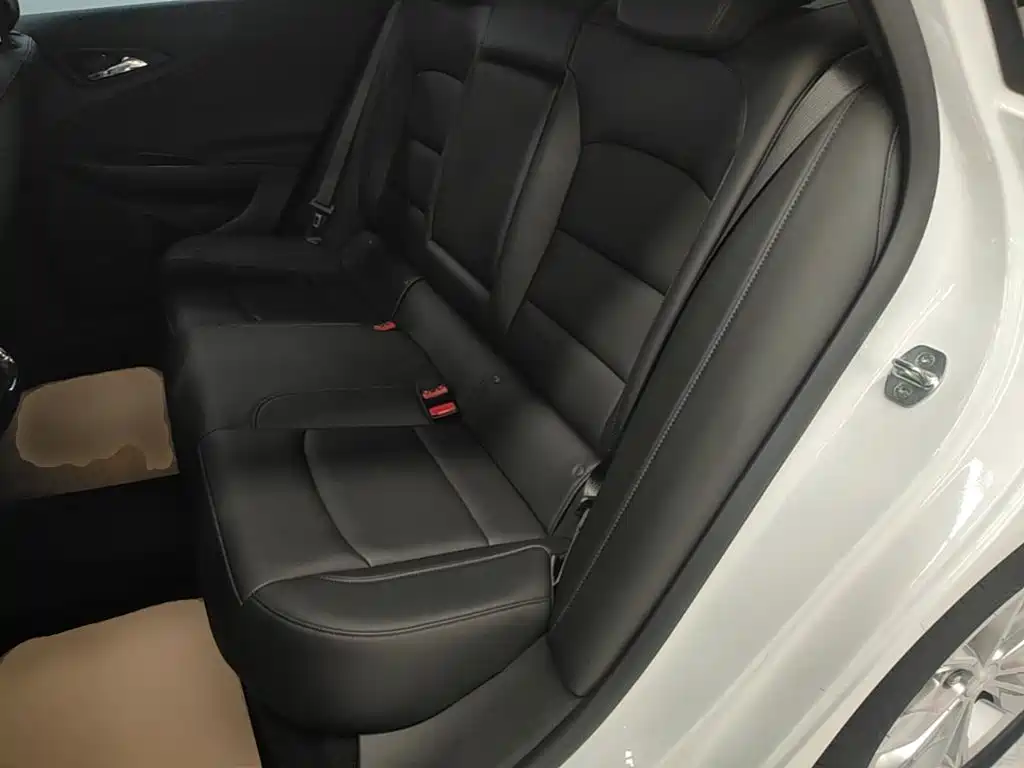 Chevrolet Malibu XL — миниатюра 17