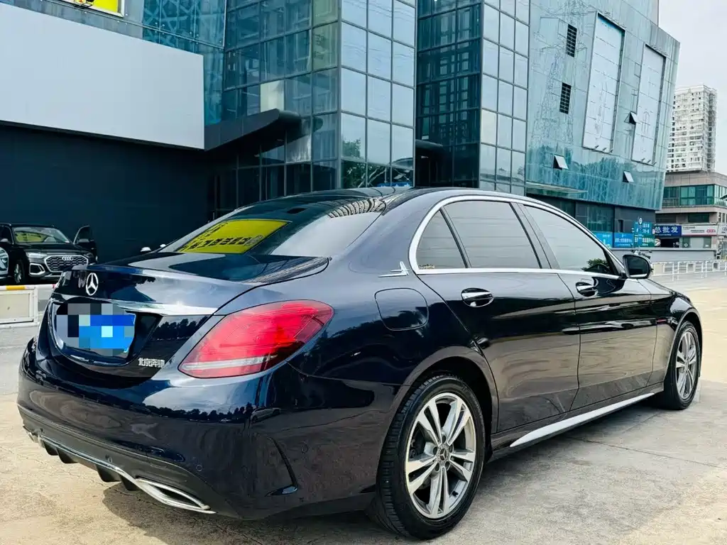 Mercedes-Benz C-Class — миниатюра 9