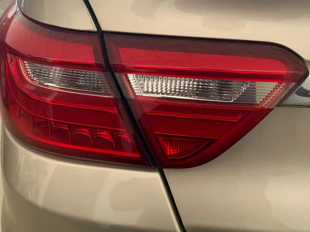 Geely Vision — миниатюра 14