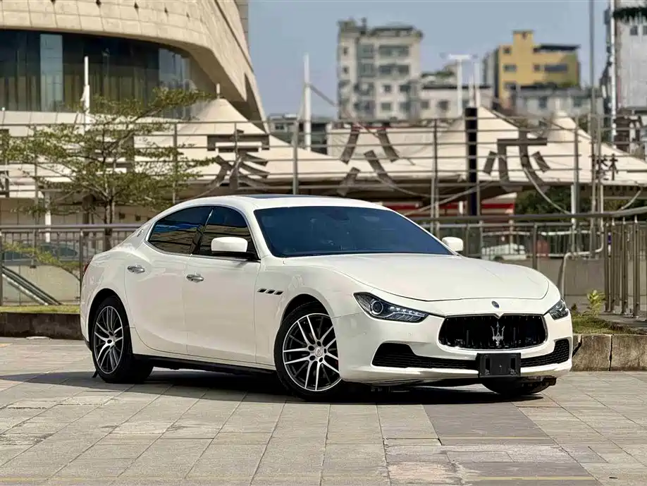 MASERATI GHIBLI