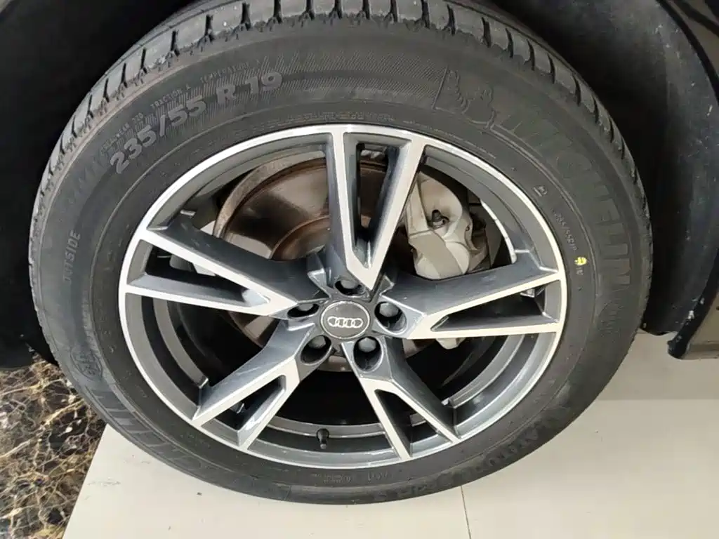 Audi Q5L — миниатюра 23