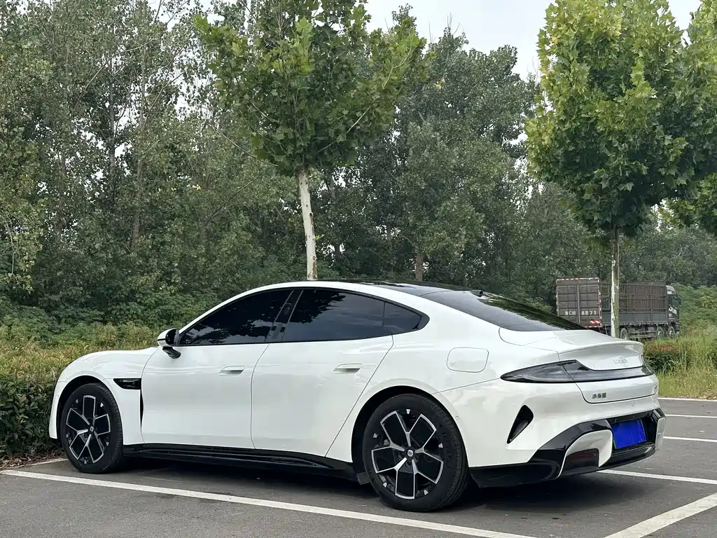 Xiaomi SU7 — миниатюра 9