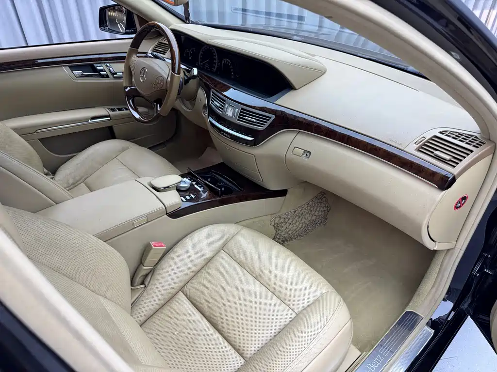 Mercedes-Benz S-Class — миниатюра 14