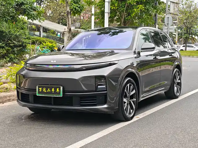 Li Auto 理想L7