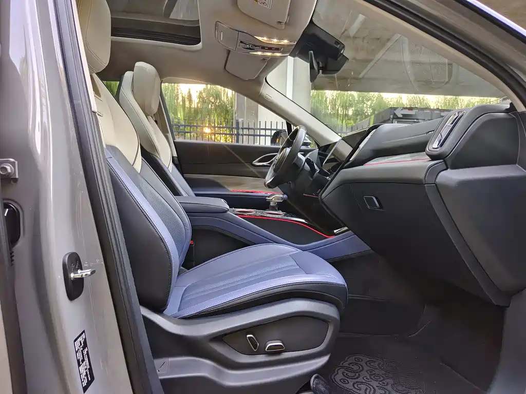 Hongqi Hongqi HS3 — миниатюра 20