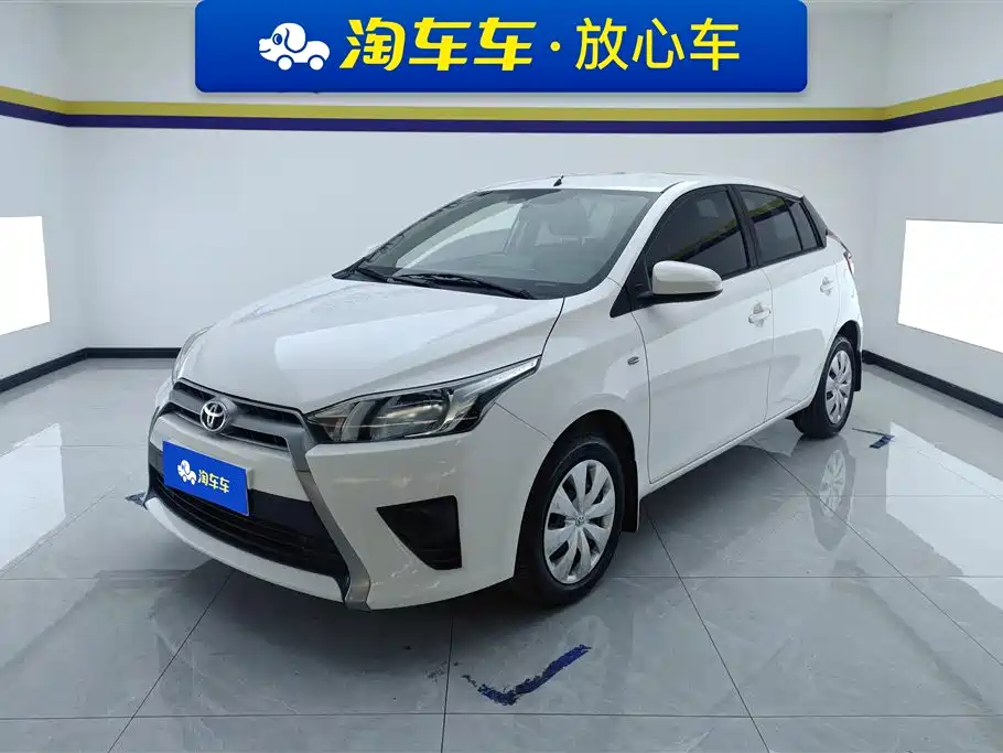 Toyota Yaris L 2015