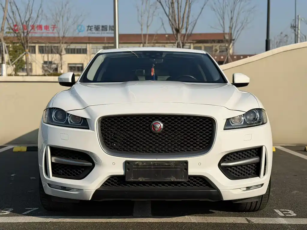 JAGUAR F PACE