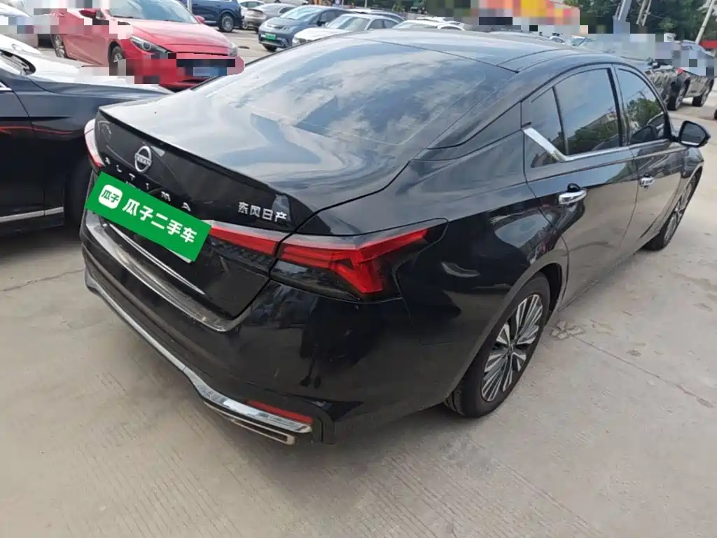 Nissan Teana — миниатюра 7
