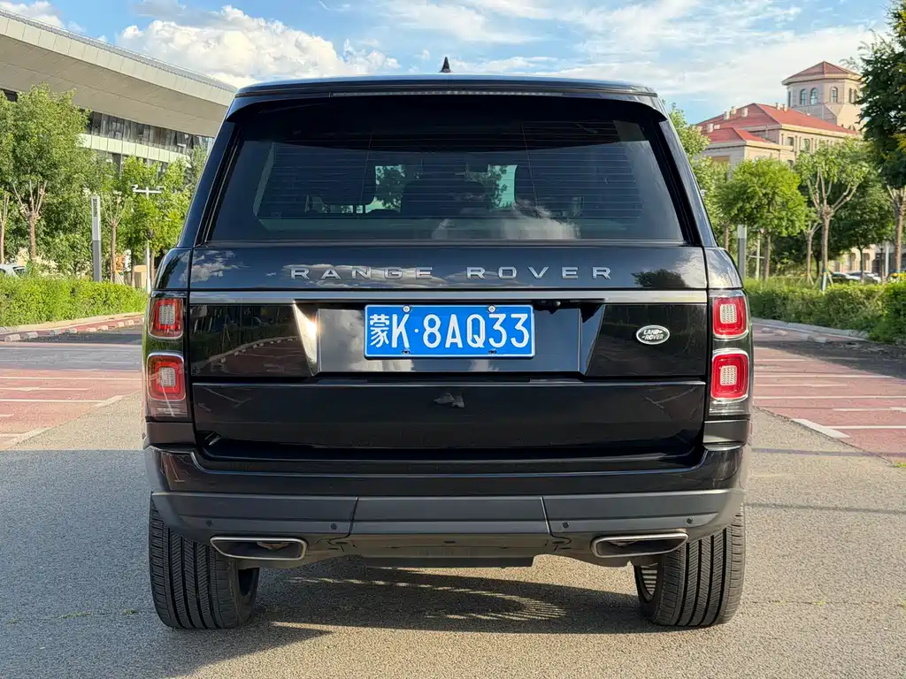 Land Rover Range Rover 2022 3.0 L6 360PS