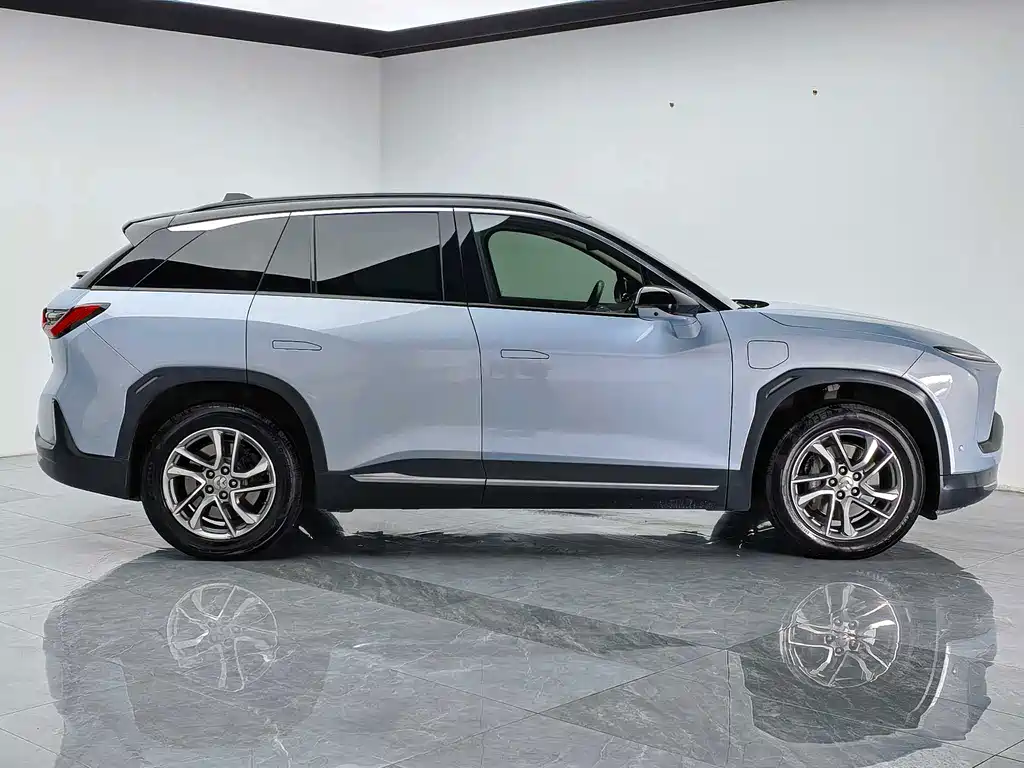 NIO ES6 — миниатюра 7