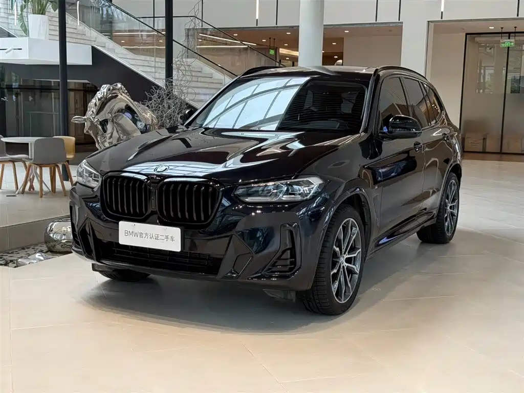 宝马X3 2023款 改款 xDrive30i 领先型 M曜夜套装 2024