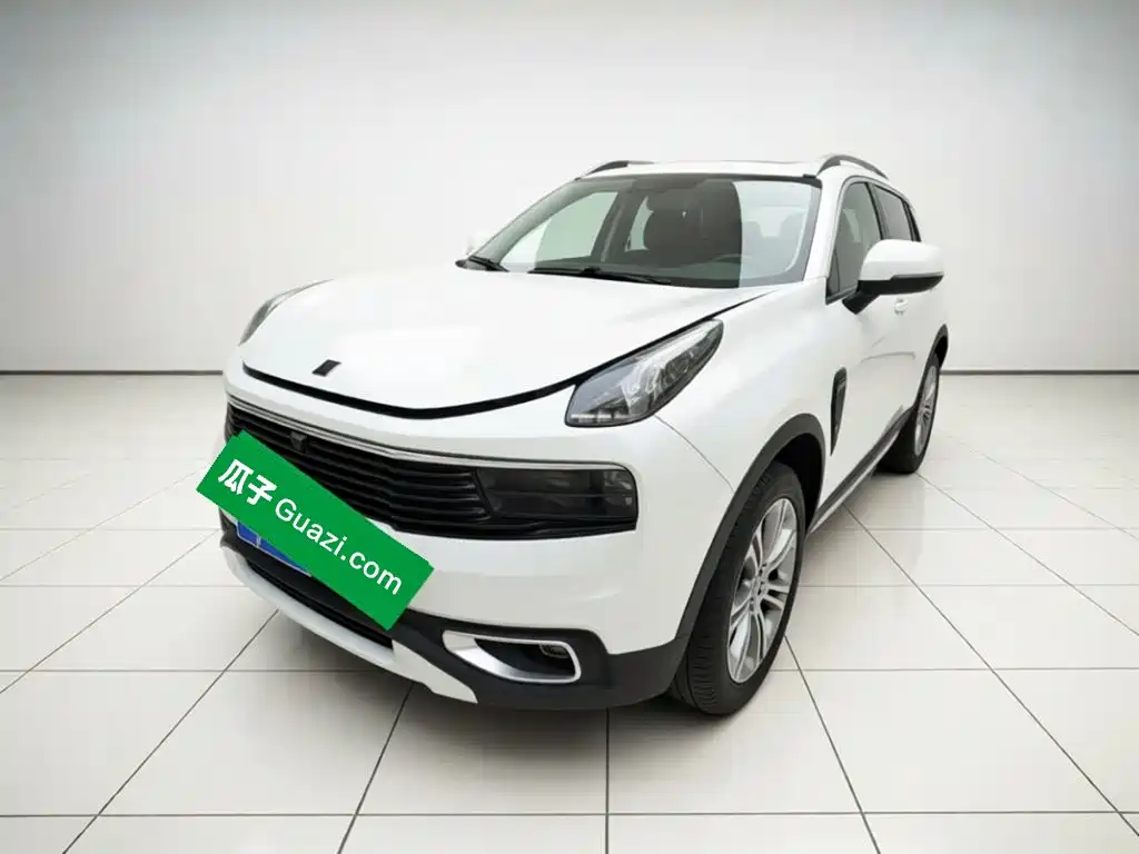Lynk & Co 01