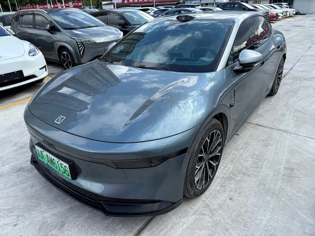 Zeekr 007