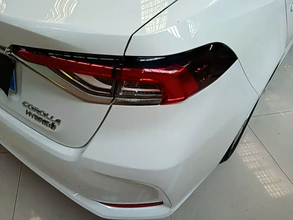 Toyota Corolla — миниатюра 8