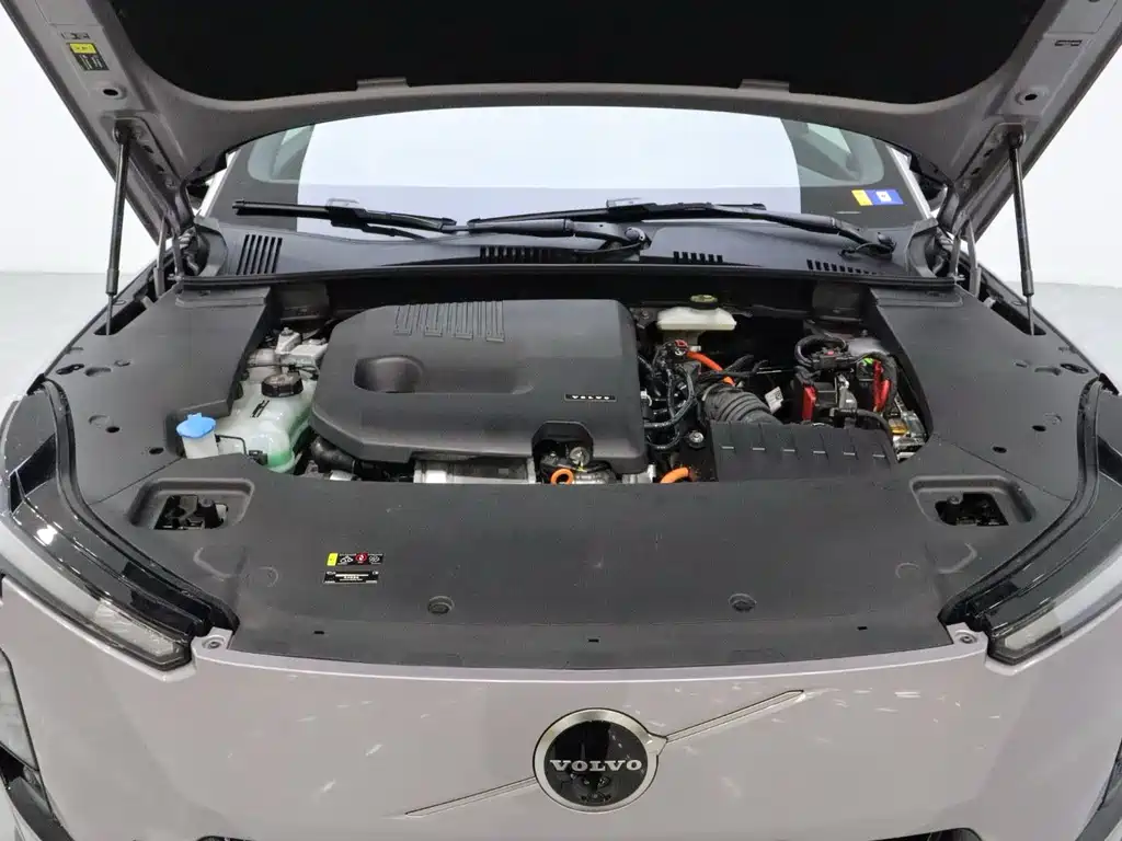 Volvo гибрид Volvo XC70 plug-in — миниатюра 20