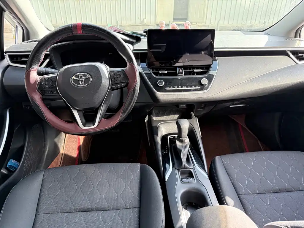 Toyota Corolla — миниатюра 13