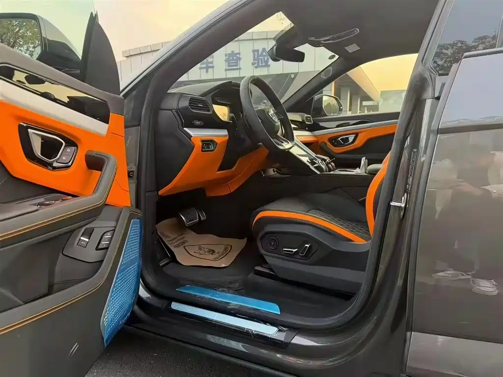 Lamborghini Urus 2023 4.0T V8 S