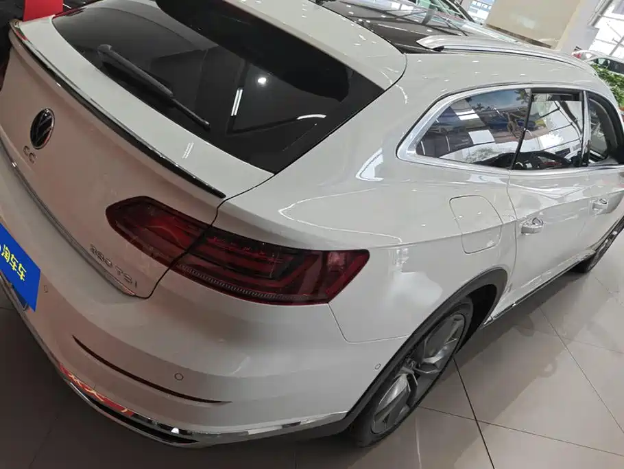 Volkswagen CC — миниатюра 3