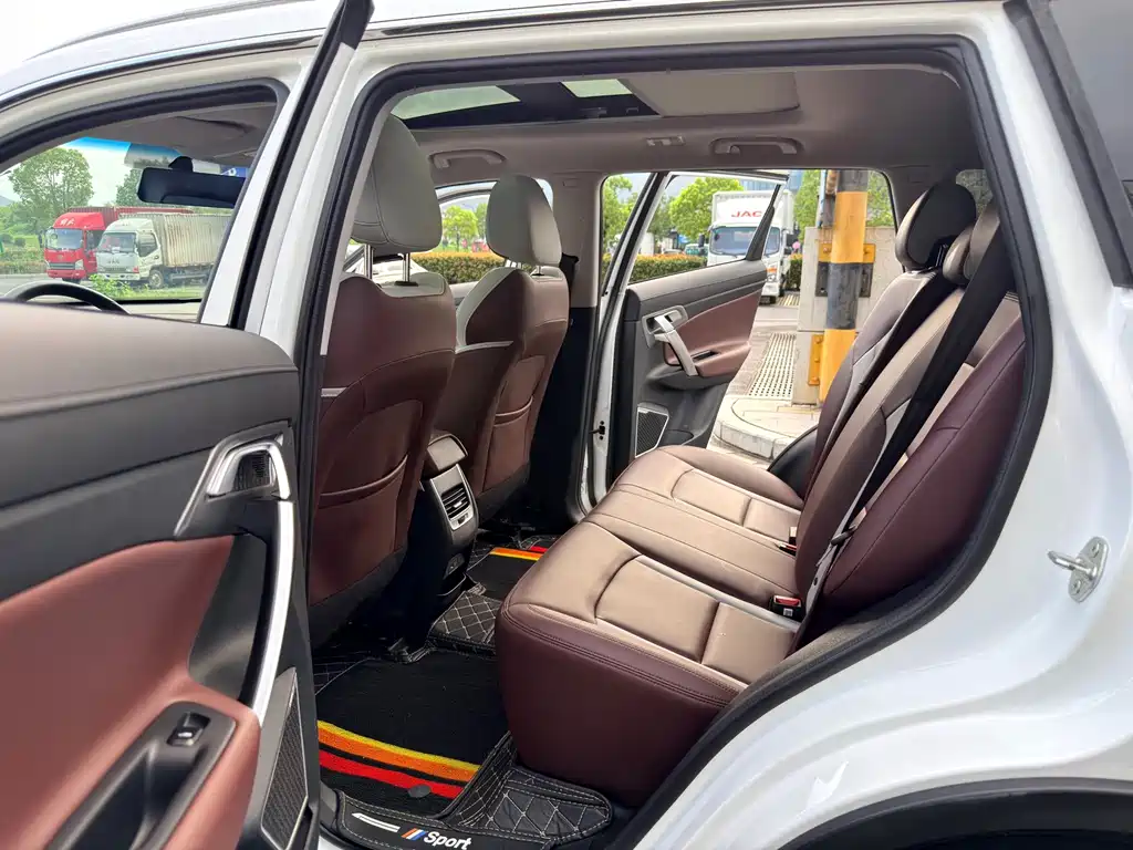 Geely Boyue — миниатюра 10