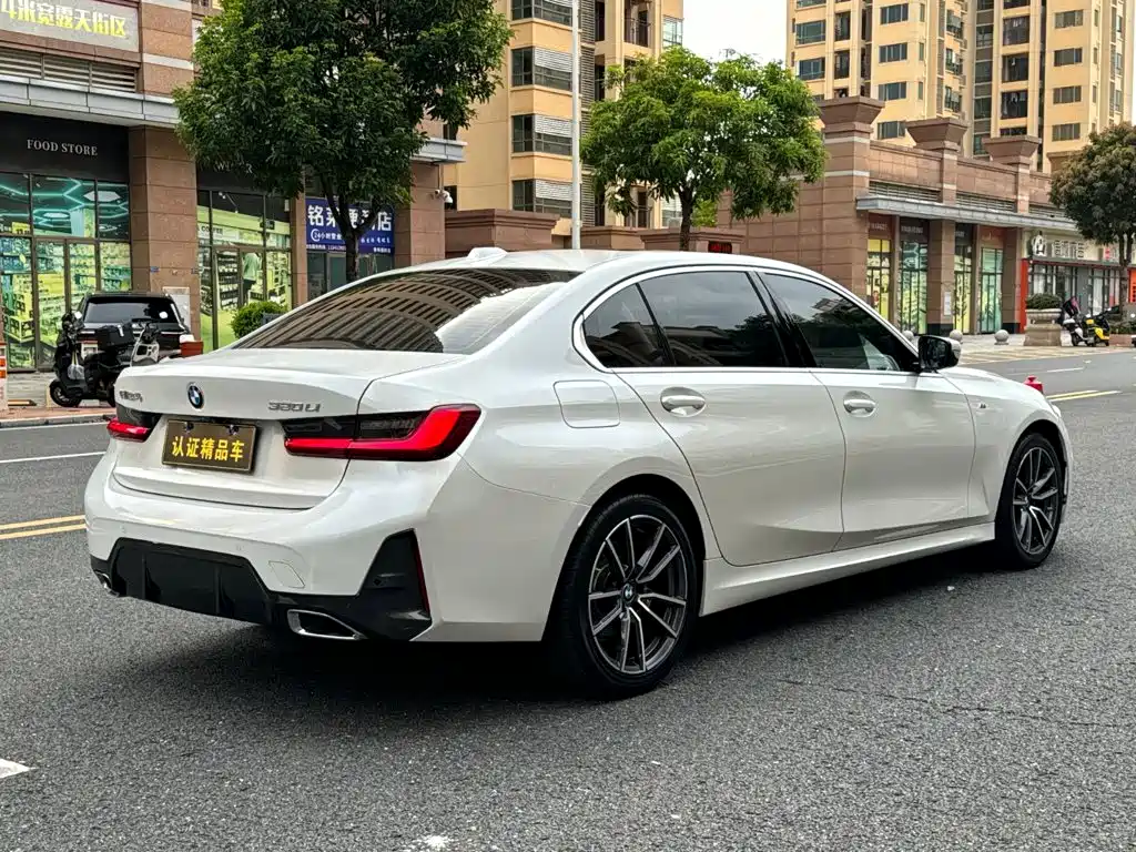 BMW 3 Series — миниатюра 10