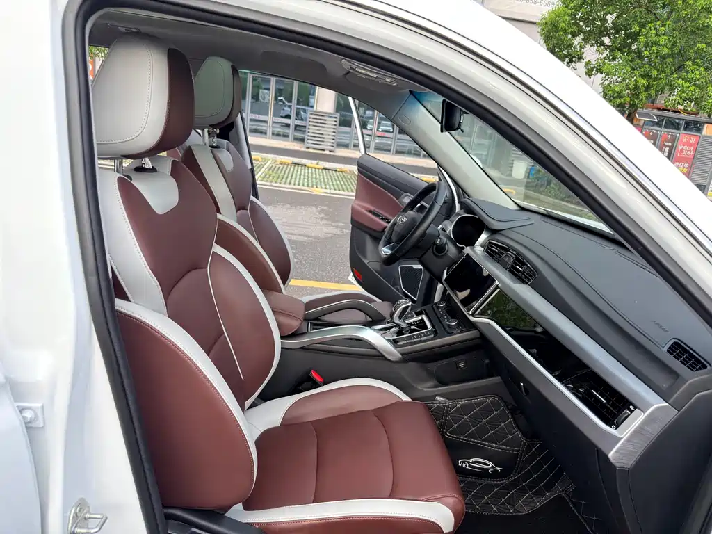 Geely Boyue — миниатюра 13