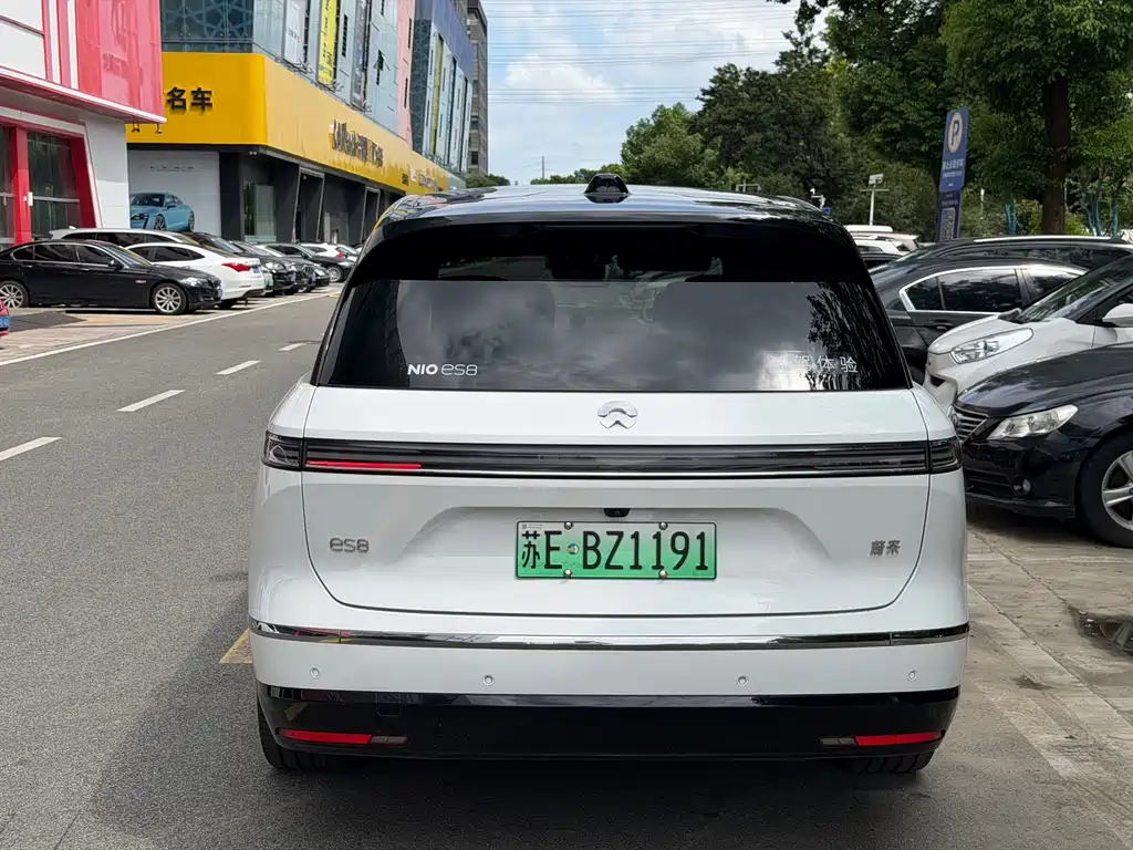 NIO ES8 — миниатюра 6