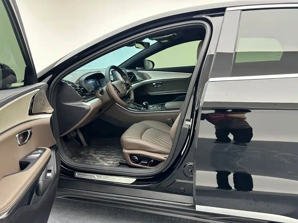 BYD Han — миниатюра 15