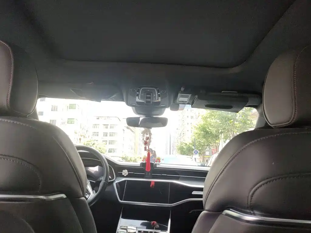 Audi A6L — миниатюра 9