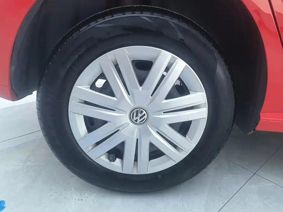 Volkswagen Polo — миниатюра 6