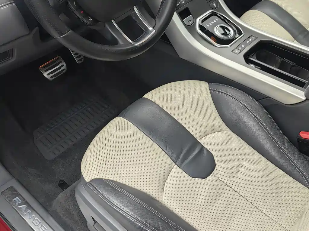 Land Rover Range Rover Evoque 2013 2.0T 5