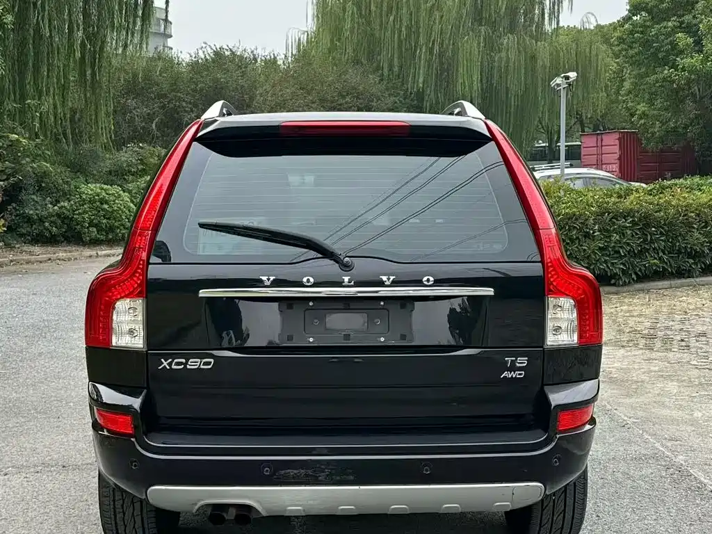 Volvo XC Classic — миниатюра 7