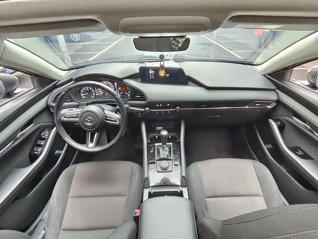 Mazda 3 Axela — миниатюра 14