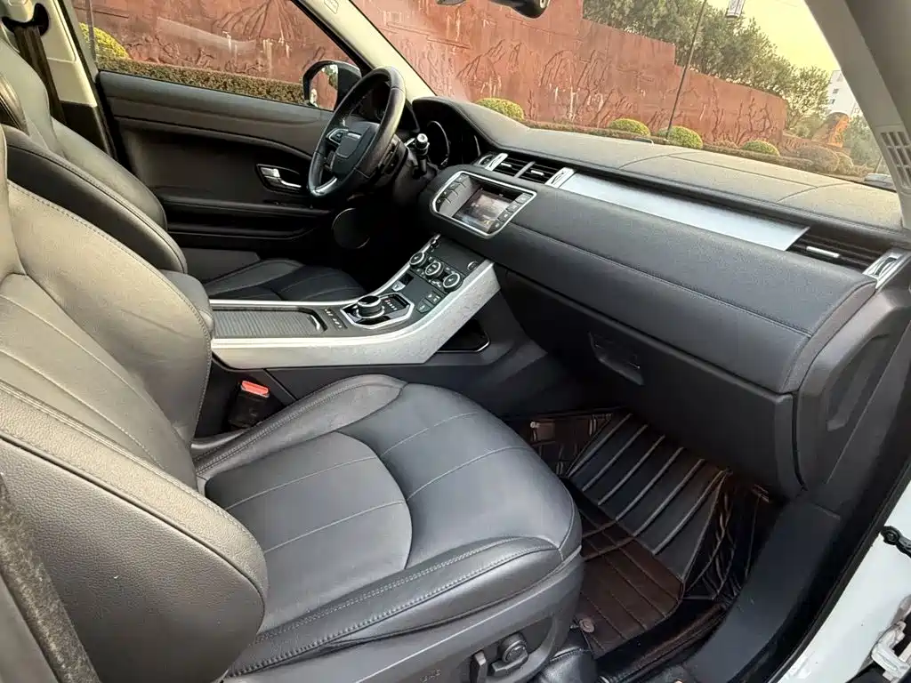 Land Rover Evoque — миниатюра 12