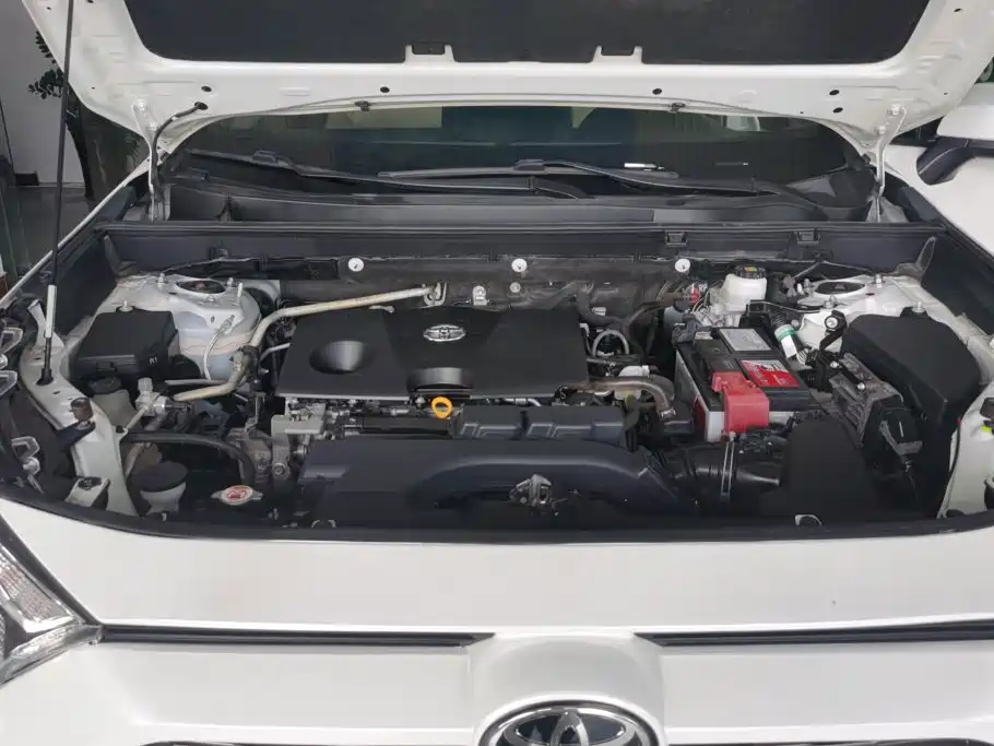 Toyota RAV4 — миниатюра 10