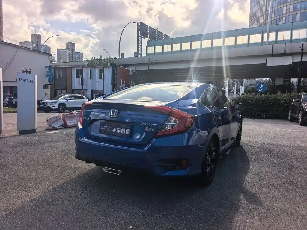 Honda Civic — миниатюра 4