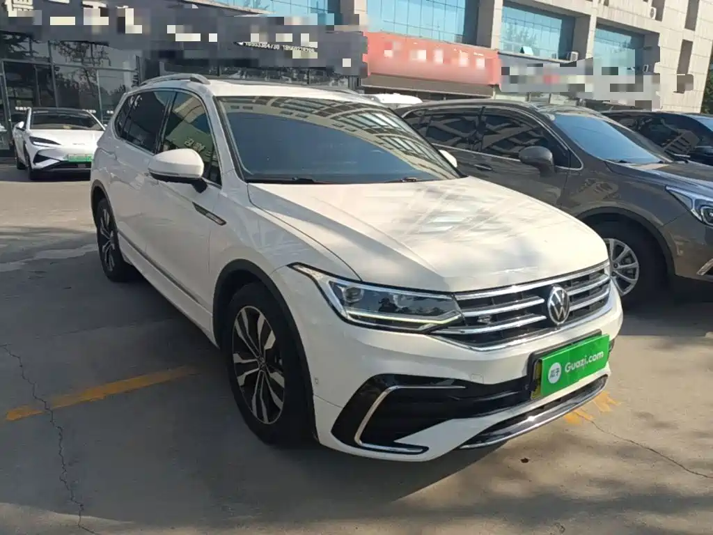 Volkswagen Tiguan L — миниатюра 4
