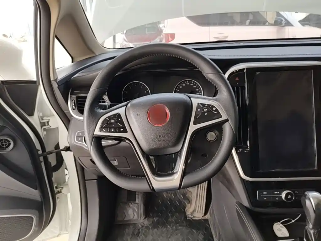 BYD MAX — миниатюра 15