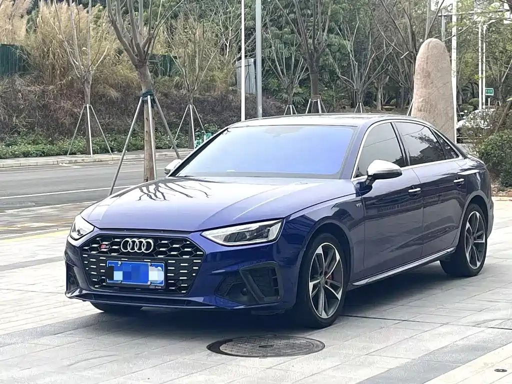Audi A4L 2021